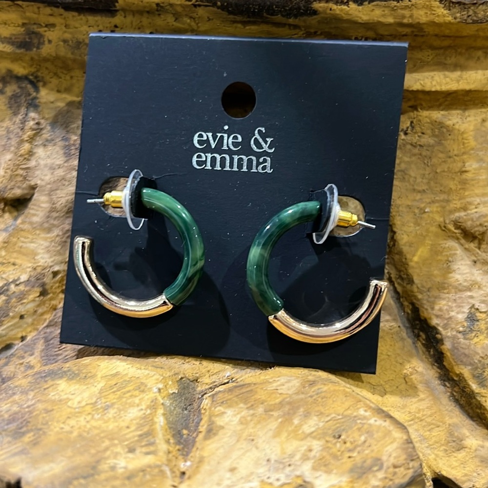 Evie & Emma green and gold hoop earrings. J32